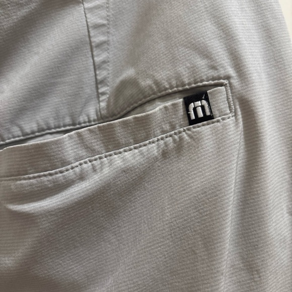 Travis Mathew Hefner Shorts Mens Size 36 Gray Performance Golf Athleisure - Picture 5 of 6